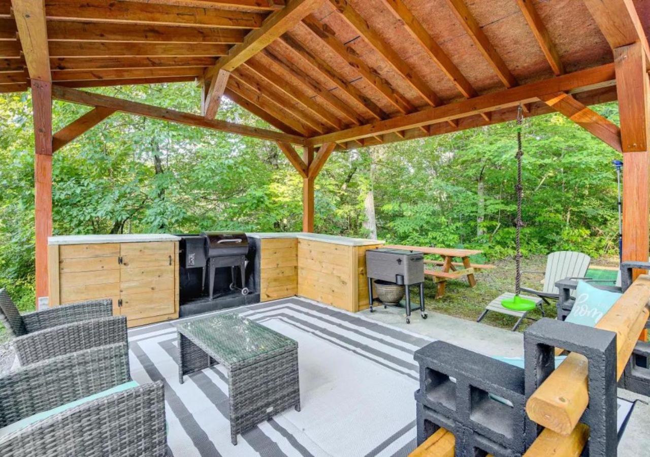 Fabulous Pet-Friendly, Family Cabin With Outdoor Kitchen, Hot Tub, Sauna, Fireplace, Theater Room, Arcade, Pool Table, And Fire Pit Within Minuties Of Dollywood Сев'єрвілл Екстер'єр фото