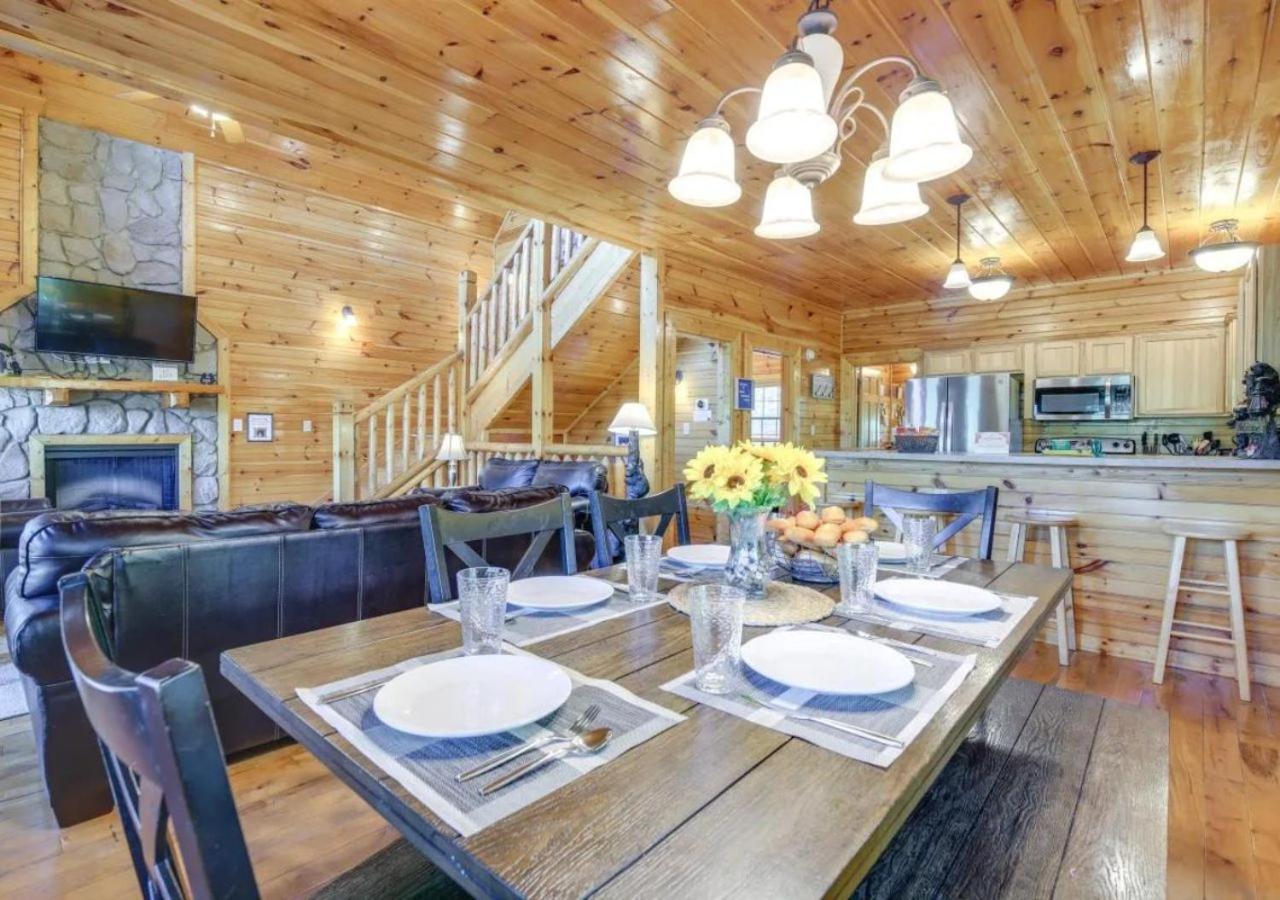 Fabulous Pet-Friendly, Family Cabin With Outdoor Kitchen, Hot Tub, Sauna, Fireplace, Theater Room, Arcade, Pool Table, And Fire Pit Within Minuties Of Dollywood Сев'єрвілл Екстер'єр фото