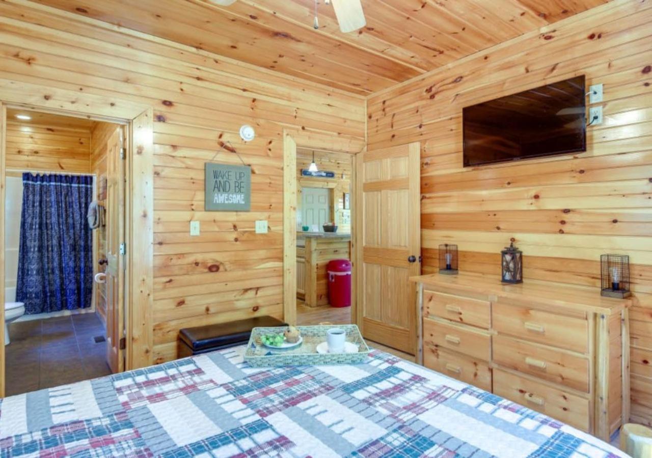 Fabulous Pet-Friendly, Family Cabin With Outdoor Kitchen, Hot Tub, Sauna, Fireplace, Theater Room, Arcade, Pool Table, And Fire Pit Within Minuties Of Dollywood Сев'єрвілл Екстер'єр фото