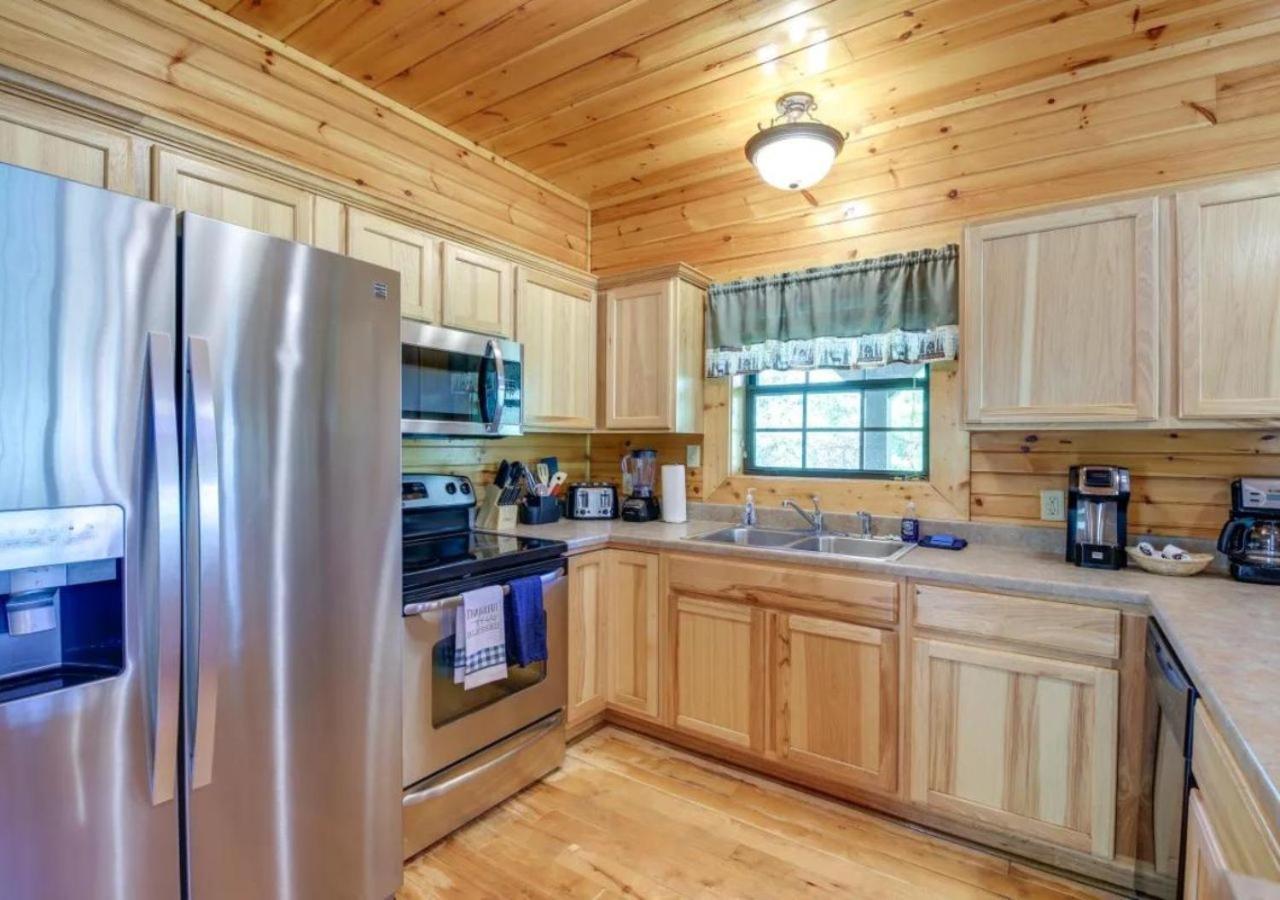 Fabulous Pet-Friendly, Family Cabin With Outdoor Kitchen, Hot Tub, Sauna, Fireplace, Theater Room, Arcade, Pool Table, And Fire Pit Within Minuties Of Dollywood Сев'єрвілл Екстер'єр фото