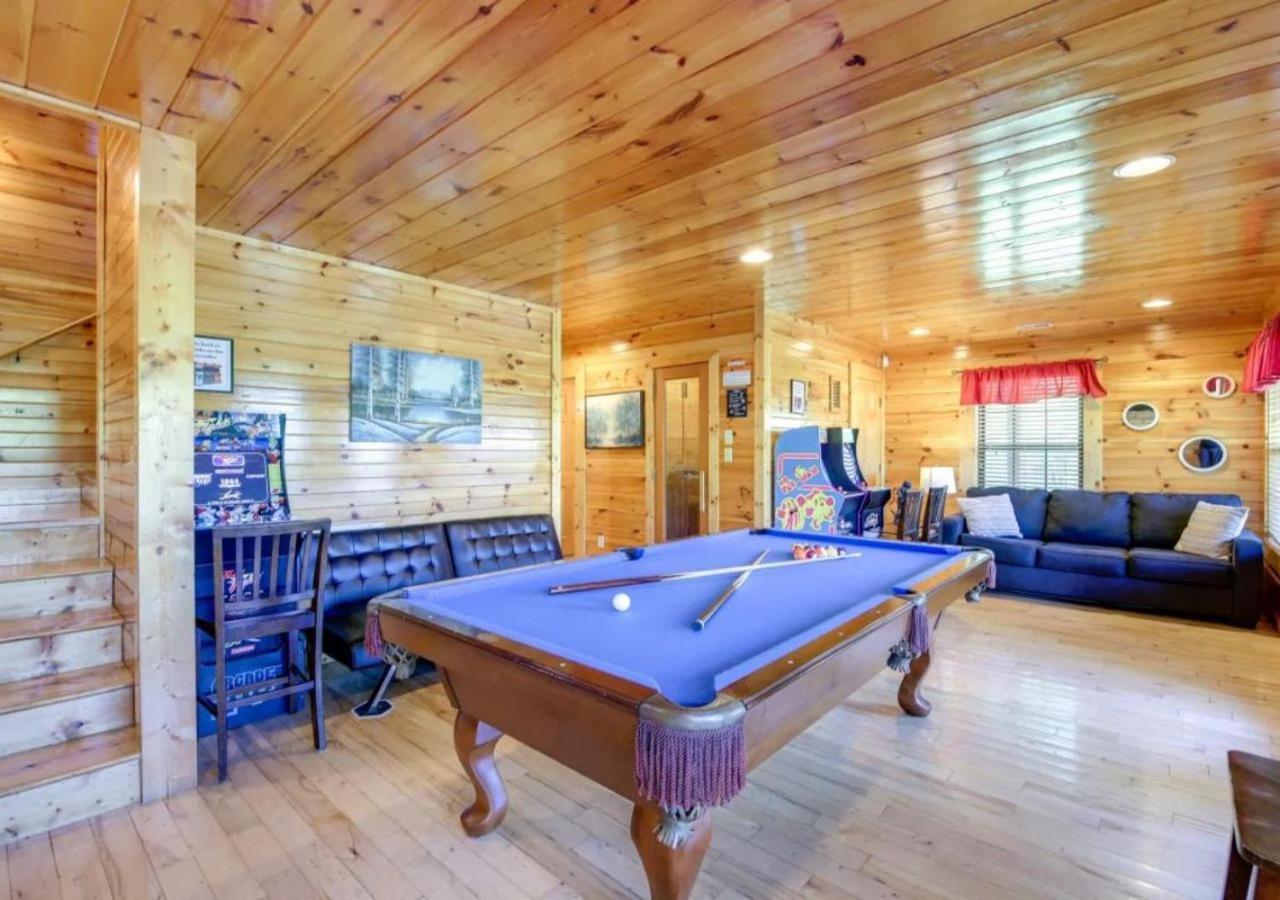 Fabulous Pet-Friendly, Family Cabin With Outdoor Kitchen, Hot Tub, Sauna, Fireplace, Theater Room, Arcade, Pool Table, And Fire Pit Within Minuties Of Dollywood Сев'єрвілл Екстер'єр фото